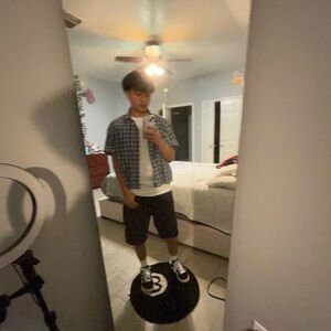 Meet your Posher, Damian